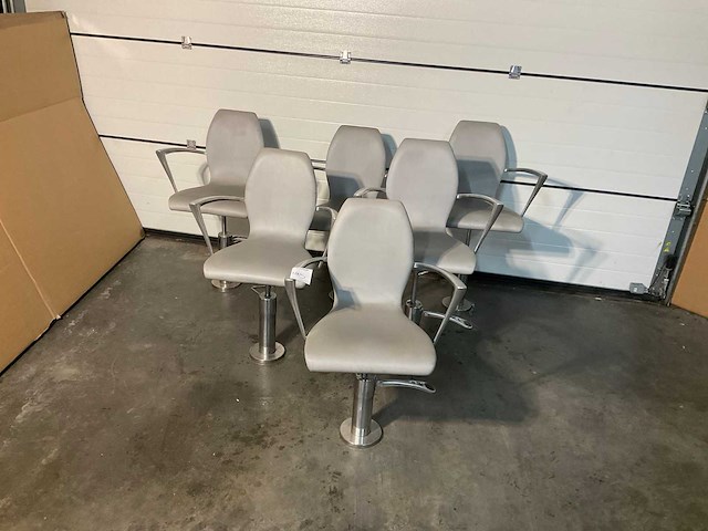 Mg bross kappersstoel (6x) - afbeelding 1 van  4