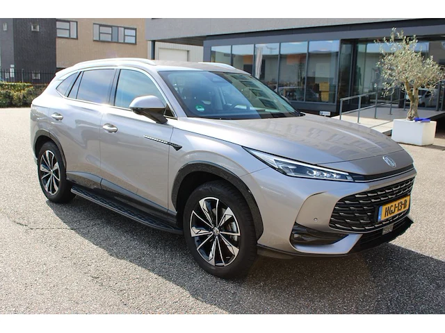 Mg e hs plug-in hybride met kenteken hgj-13-b. datum eerste toelating 21 maart 2025. apk vervaldatum 21 maa... - afbeelding 9 van  16