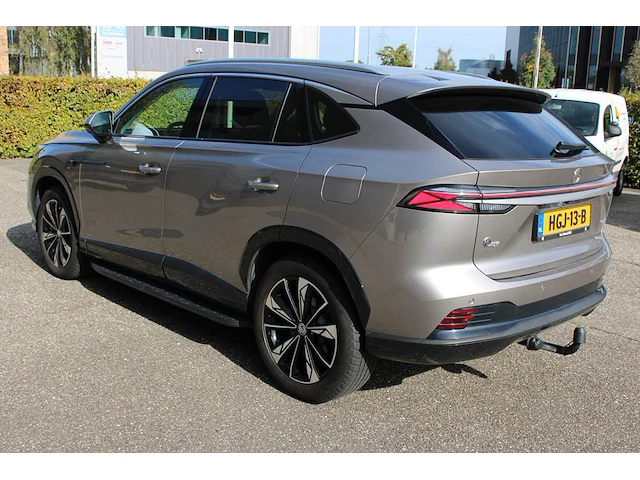 Mg e hs plug-in hybride met kenteken hgj-13-b. datum eerste toelating 21 maart 2025. apk vervaldatum 21 maa... - afbeelding 11 van  16
