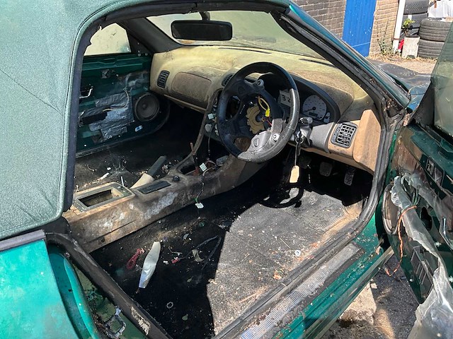Mg f/tf en peugeot onderdelenauto’s (5x) - afbeelding 40 van  40