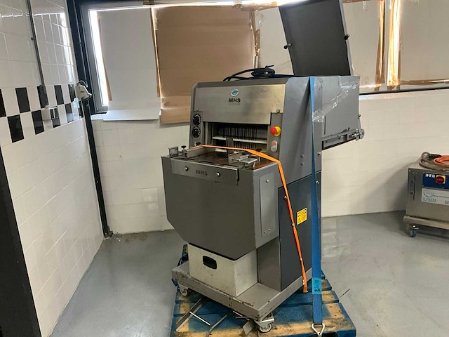 Mhs cgm 450 broodsnijmachine - afbeelding 1 van  7