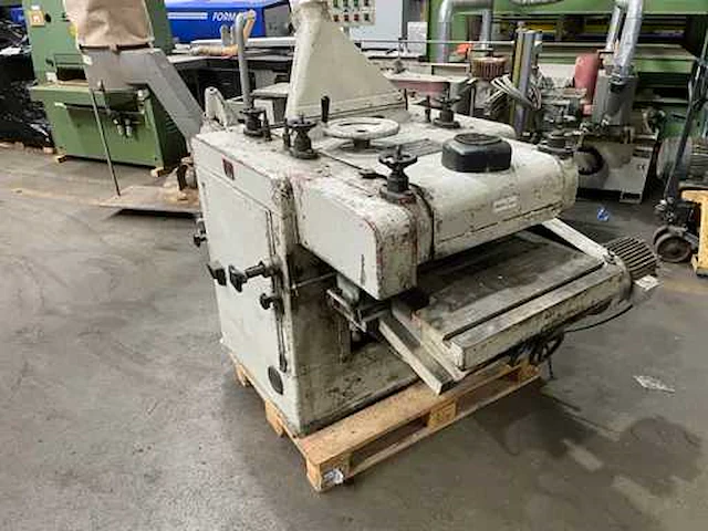 Mic - am 2 - diverse schaaf- en profileermachines - afbeelding 4 van  10