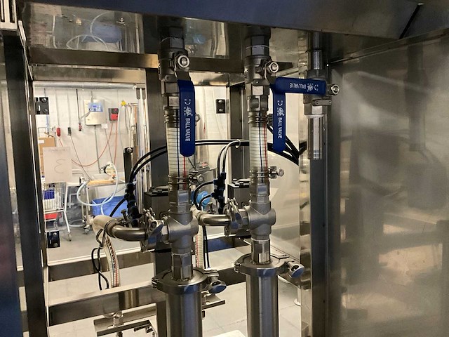 Mic flessen vul- en ettiketeerlijn - afbeelding 7 van  30