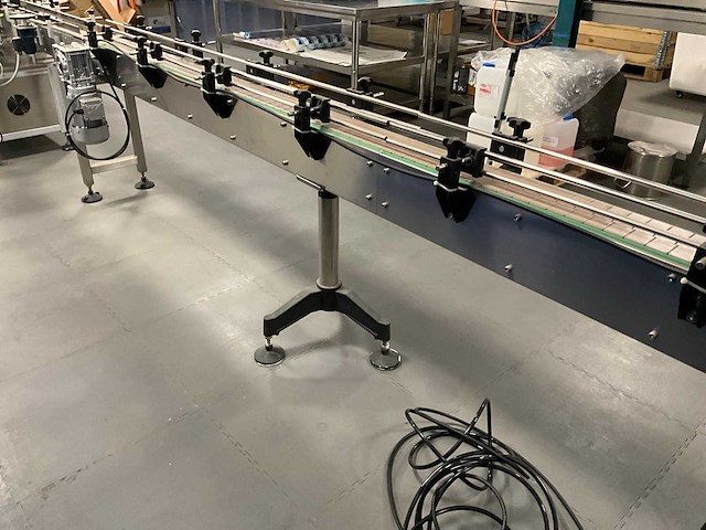 Mic flessen vul- en ettiketeerlijn - afbeelding 10 van  30