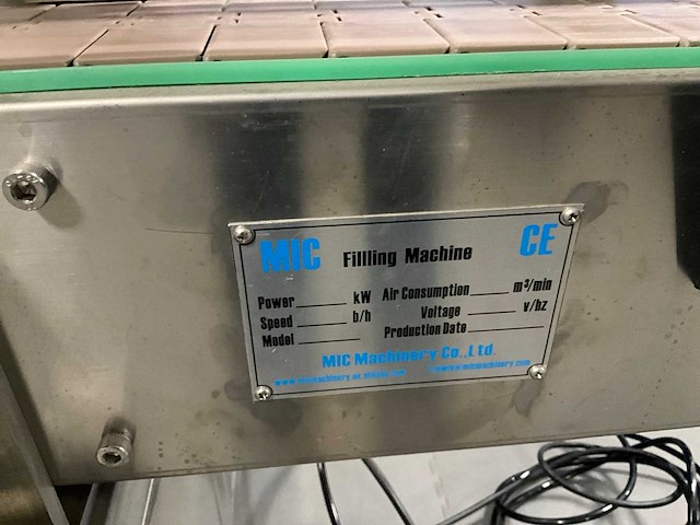 Mic flessen vul- en ettiketeerlijn - afbeelding 13 van  30