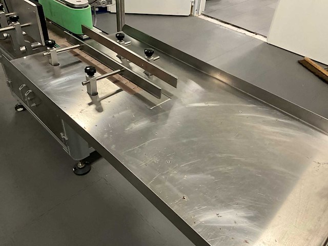 Mic flessen vul- en ettiketeerlijn - afbeelding 17 van  30