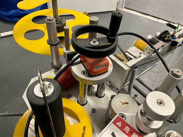 Mic flessen vul- en ettiketeerlijn - afbeelding 20 van  30