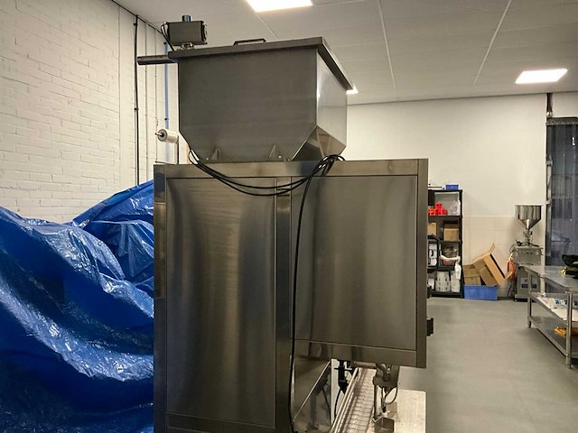 Mic flessen vul- en ettiketeerlijn - afbeelding 28 van  30