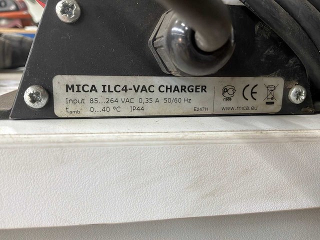 Mica mica ilc4-vac charger acculader (3x) - afbeelding 3 van  3
