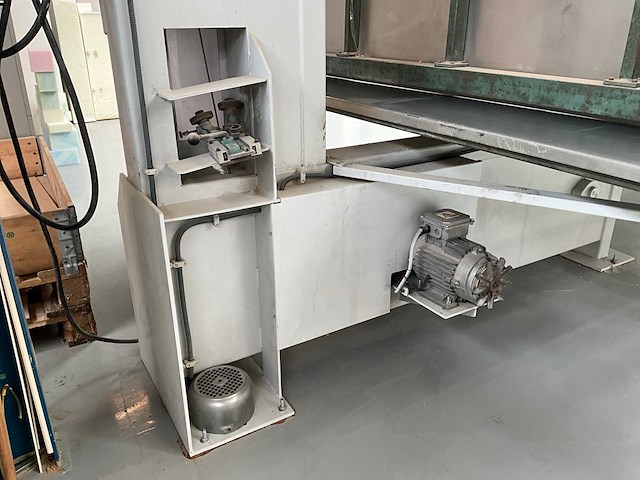 Mica vcm 1048 foam lintzaagmachine - afbeelding 3 van  13