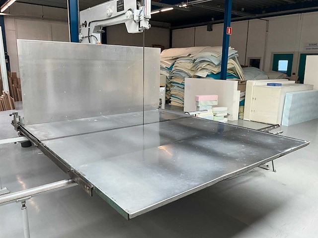 Mica vcm 1048 foam lintzaagmachine - afbeelding 8 van  13