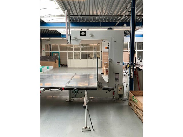 Mica vcm 1048 foam lintzaagmachine - afbeelding 10 van  13
