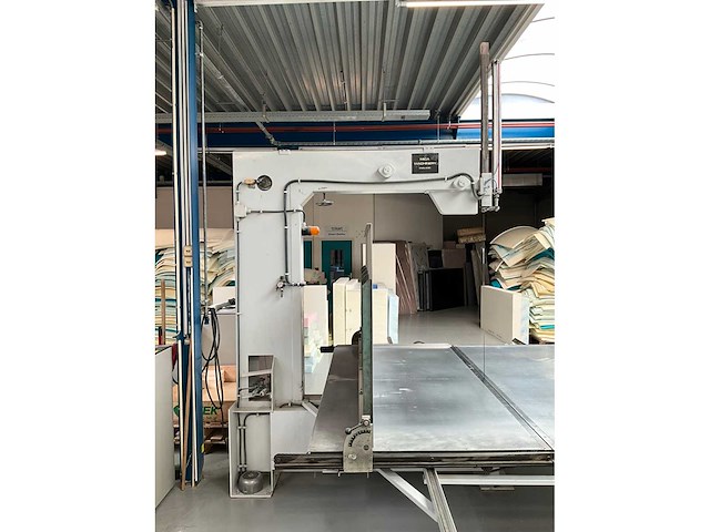 Mica vcm 1048 foam lintzaagmachine - afbeelding 12 van  13