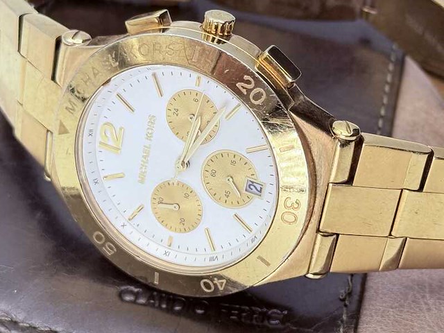 Michael kors wyatt mk-5933 chronograaf herenhorloge - afbeelding 2 van  7