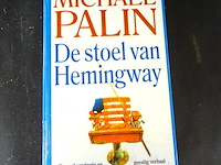 Michael palin. de stoel van hemmingway - afbeelding 1 van  5