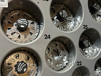 Miche components display met diverse fietscassettes en tandwielen - afbeelding 3 van  4