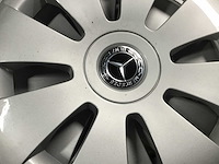 Michelin - - car tyre - afbeelding 4 van  5