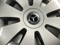 Michelin - - car tyre - afbeelding 4 van  5