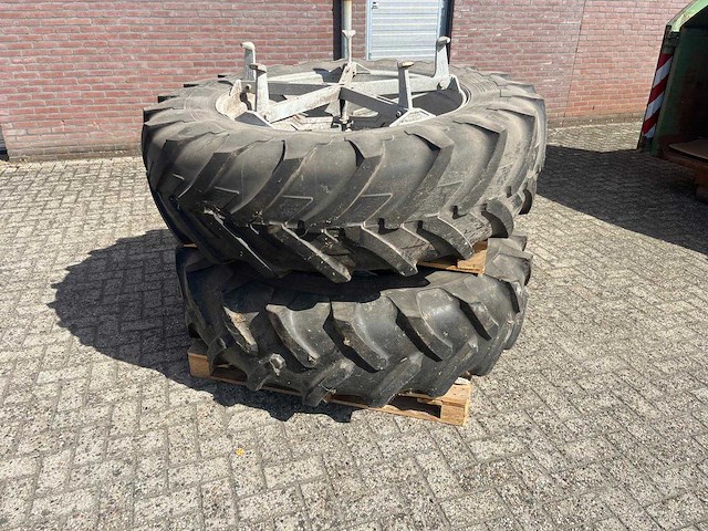Michelin - 16.9r38 - band, wiel en velg - afbeelding 1 van  5