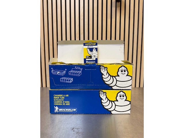 Michelin - a1 airstop 700 x 18-23c - binnenband (41x) - afbeelding 1 van  8
