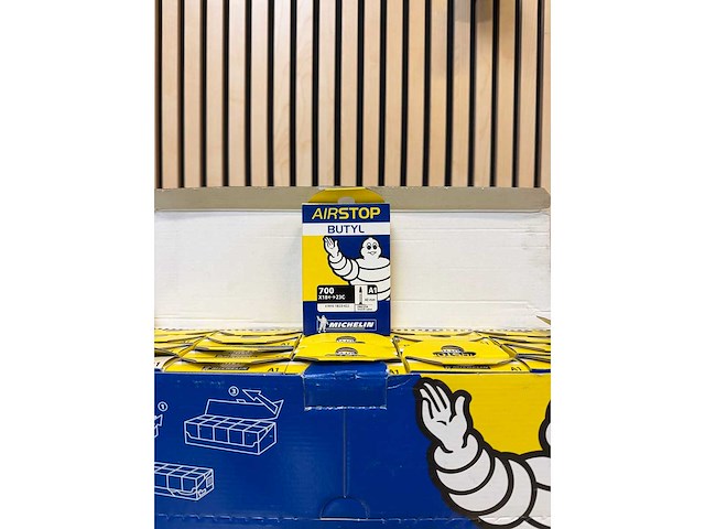 Michelin - a1 airstop 700 x 18-23c - binnenband (41x) - afbeelding 2 van  8