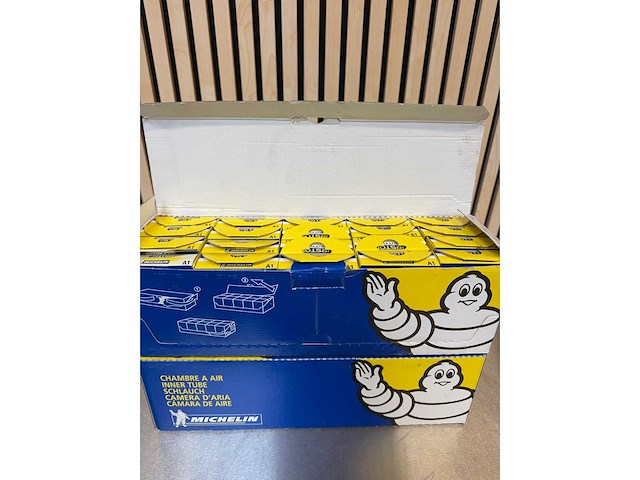 Michelin - a1 airstop 700 x 18-23c - binnenband (41x) - afbeelding 6 van  8