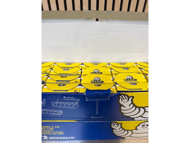 Michelin - a1 airstop 700 x 18-23c - binnenband (41x) - afbeelding 7 van  8