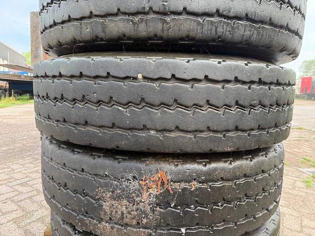 Michelin - band 11r22.5 xzy-2 (5x) - afbeelding 15 van  15