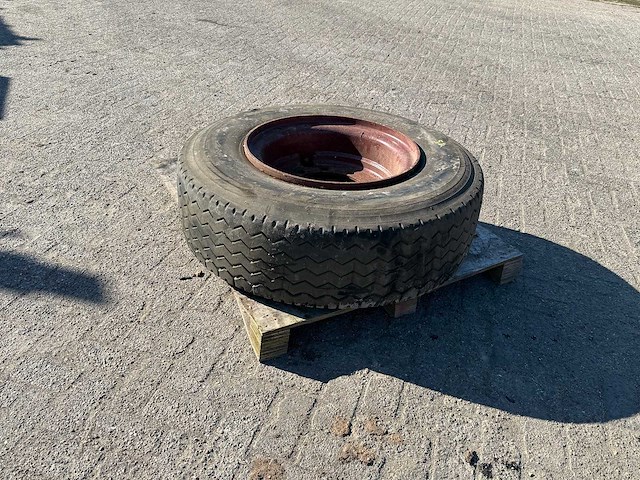 Michelin - band 14/80r20 - afbeelding 1 van  11