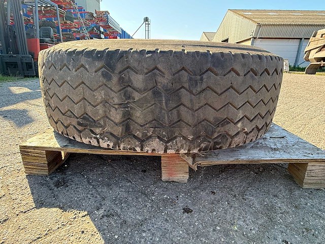 Michelin - band 14/80r20 - afbeelding 11 van  11