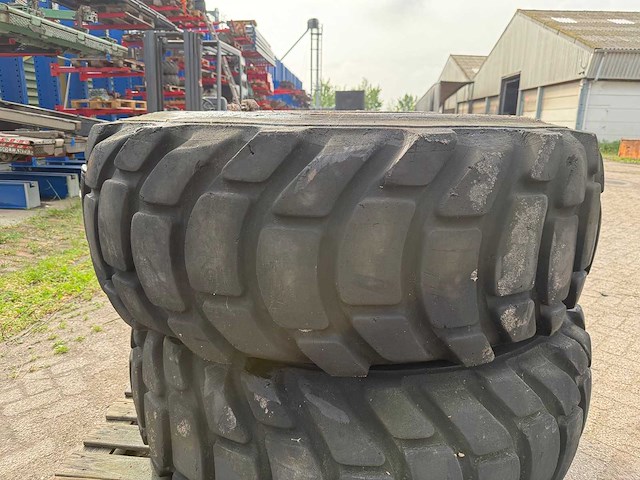 Michelin - band 20.5r25 (2x) - afbeelding 9 van  11