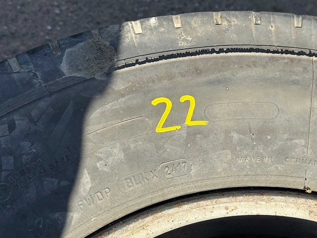 Michelin - band 265/70 r19.5 (2x) - afbeelding 2 van  10