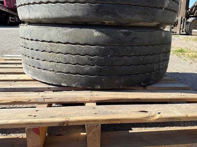 Michelin - band 265/70 r19.5 (2x) - afbeelding 8 van  10