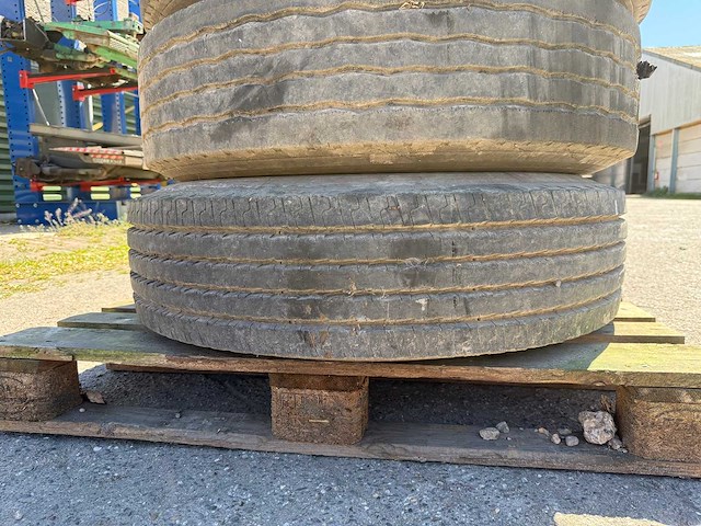 Michelin - band 275/70 r22.5 (4x) - afbeelding 1 van  6