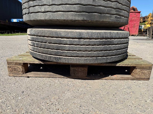 Michelin - band 275/70 r22.5 (4x) - afbeelding 2 van  6