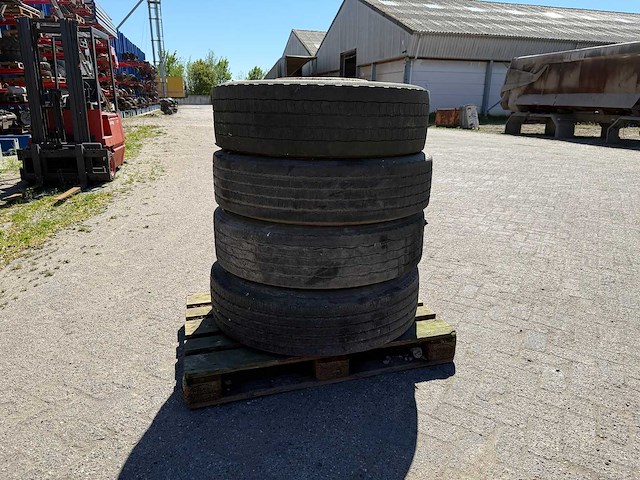 Michelin - band 275/70 r22.5 (4x) - afbeelding 3 van  6