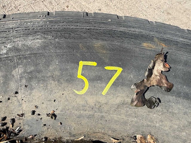Michelin - band 275/80r22.5 (2x) - afbeelding 2 van  10