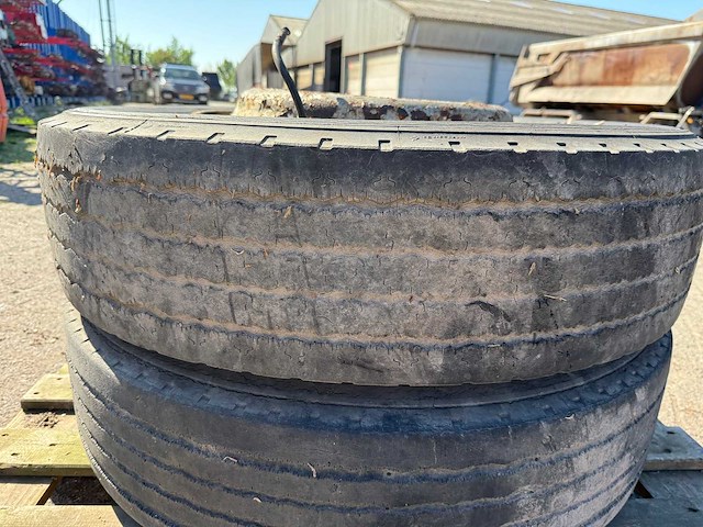 Michelin - band 275/80r22.5 (2x) - afbeelding 7 van  10