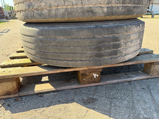 Michelin - band 275/80r22.5 (2x) - afbeelding 10 van  10