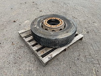 Michelin - band 275/80r22.5 - afbeelding 1 van  9