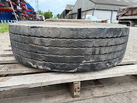 Michelin - band 275/80r22.5 - afbeelding 7 van  9