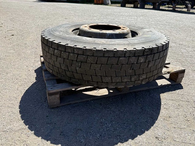 Michelin - band 315/80r22.5 - afbeelding 7 van  8