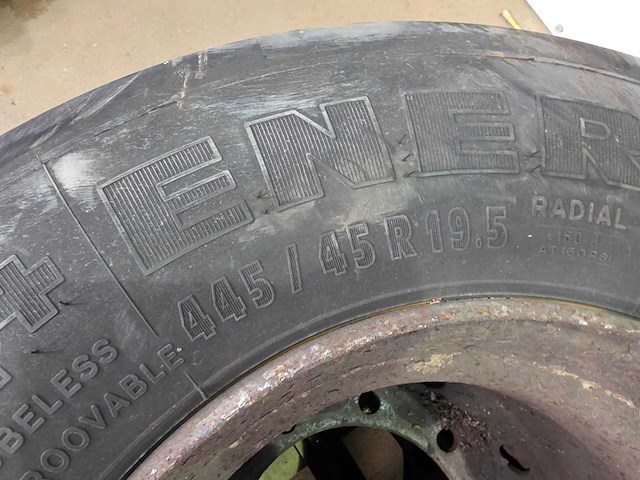 Michelin - banden 445/45 r19.5 - afbeelding 8 van  9