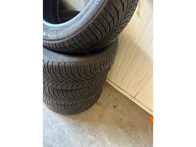 Michelin - crossclimate - car tyre - afbeelding 6 van  6