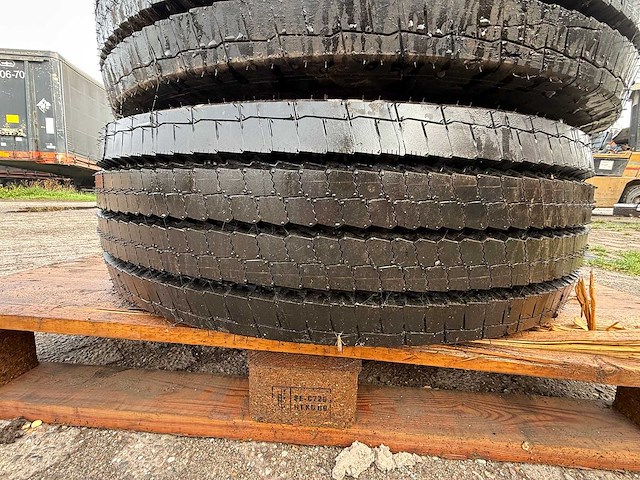 Michelin - in city - band 275/70 r22.5 (4x) - afbeelding 5 van  15