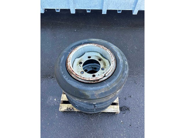 Michelin - landbouwband air 26x6.6 met velg 6-gaats (3x) - afbeelding 2 van  2