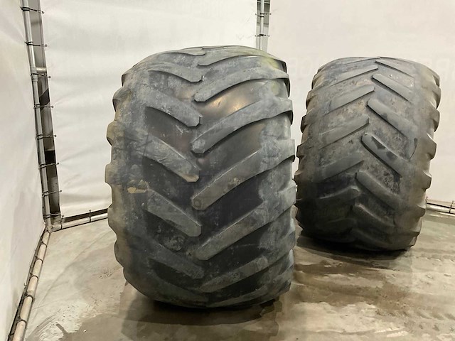 Michelin - megaxbig - tractor band 1050/50 r32 (2x) - afbeelding 3 van  4