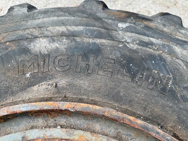 Michelin - pilote xl - band 13.00-20 - afbeelding 3 van  9