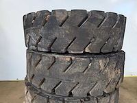 Michelin - starbil x - banden 8.25 r15 - afbeelding 2 van  9