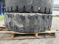 Michelin - volrubber band 315-80r22.5 (2x) - afbeelding 6 van  7